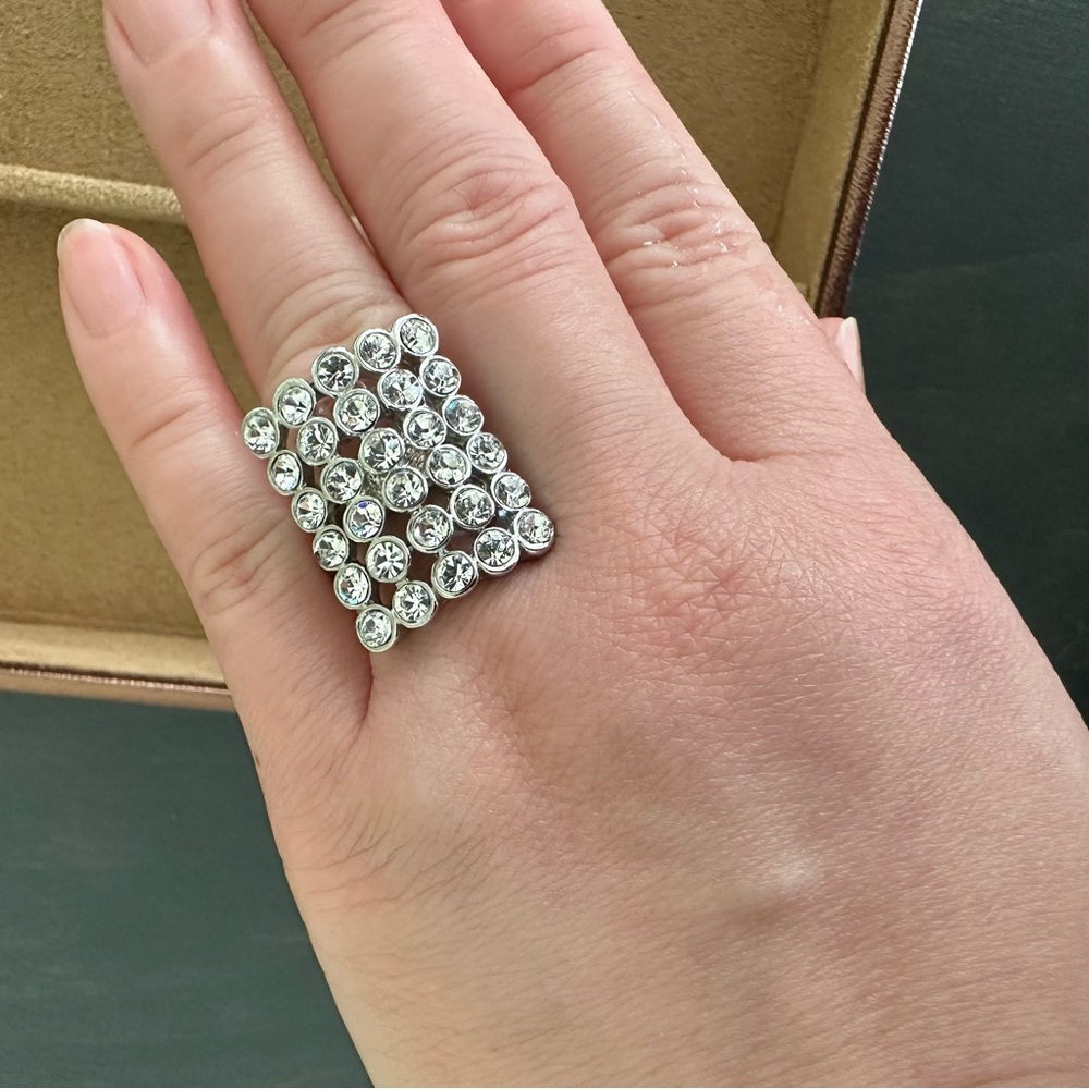 Sparkly stone cocktail ring